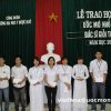 Trao Học Bổng Đại Học YD Huế 2011-2012